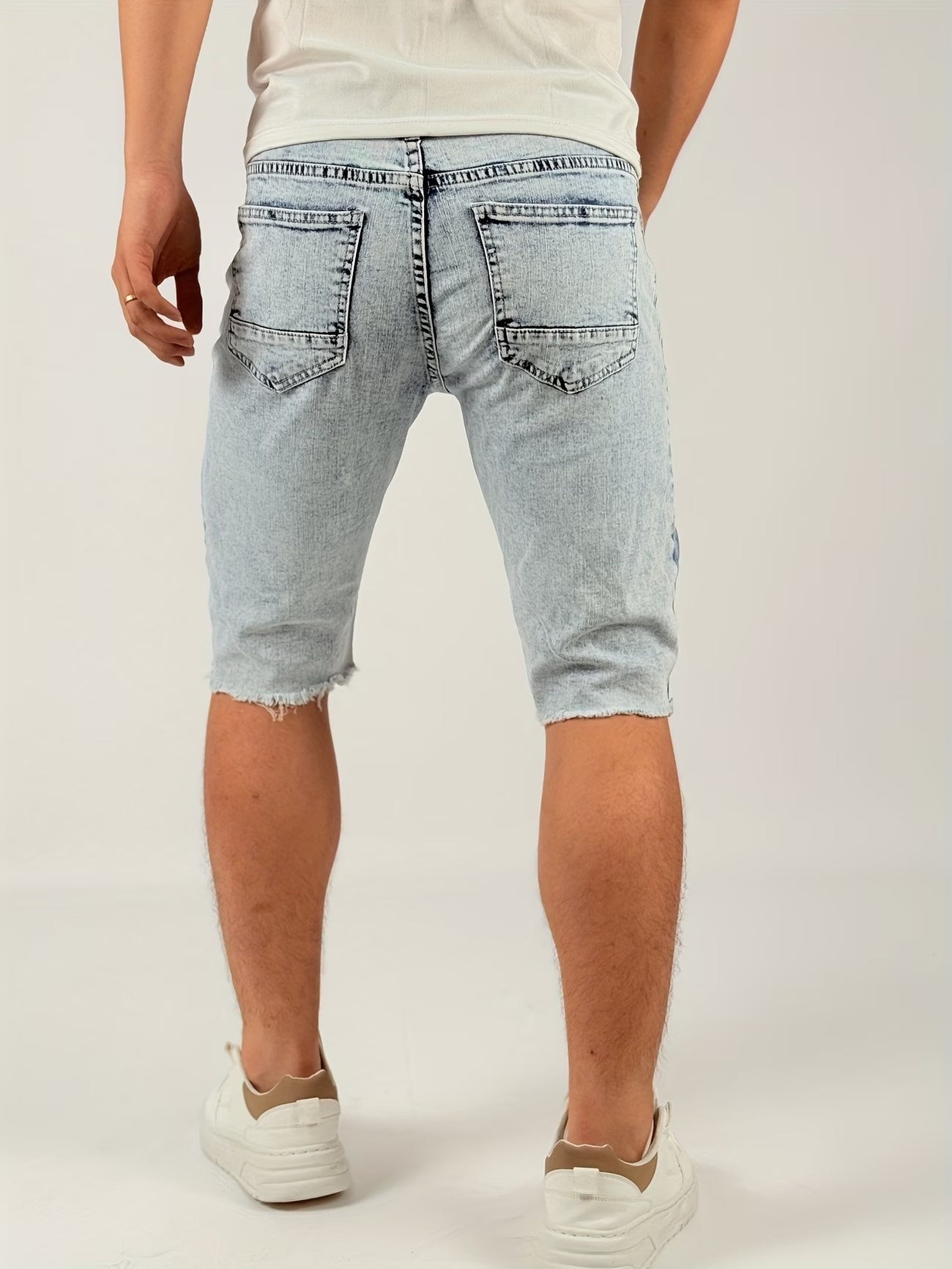 Short homme à imprimé graphique